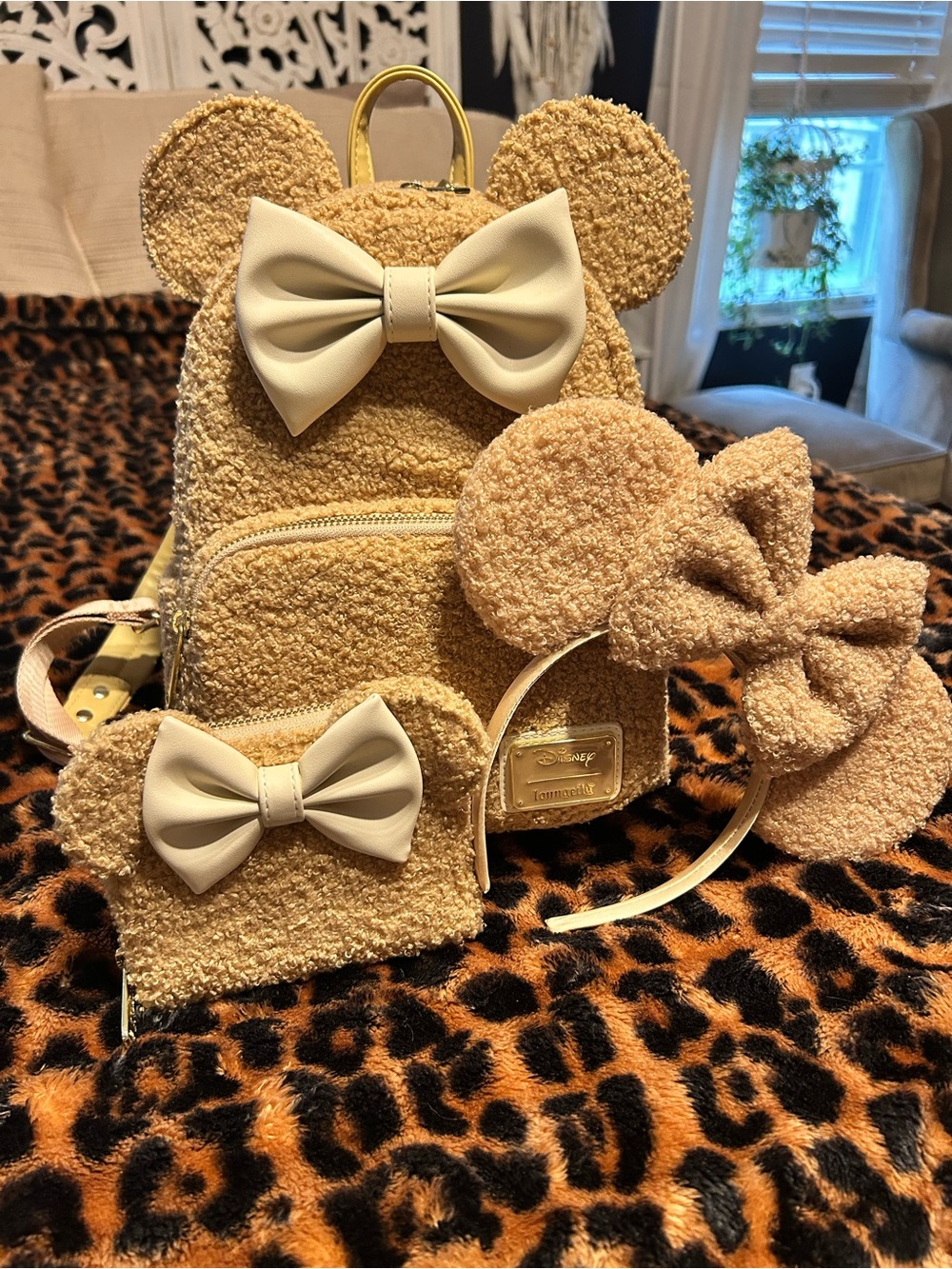 Loungefly Tan and Cream Sherpa Bow Mini Backpack Set